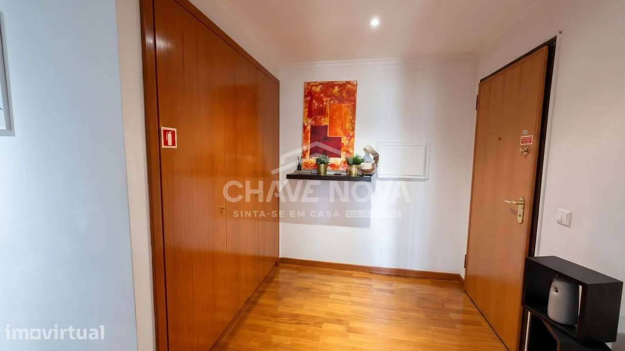 PS - Apartamento T1+1 Último Piso c/ Lugar de Garagem em Canidelo - Grande imagem: 4/19