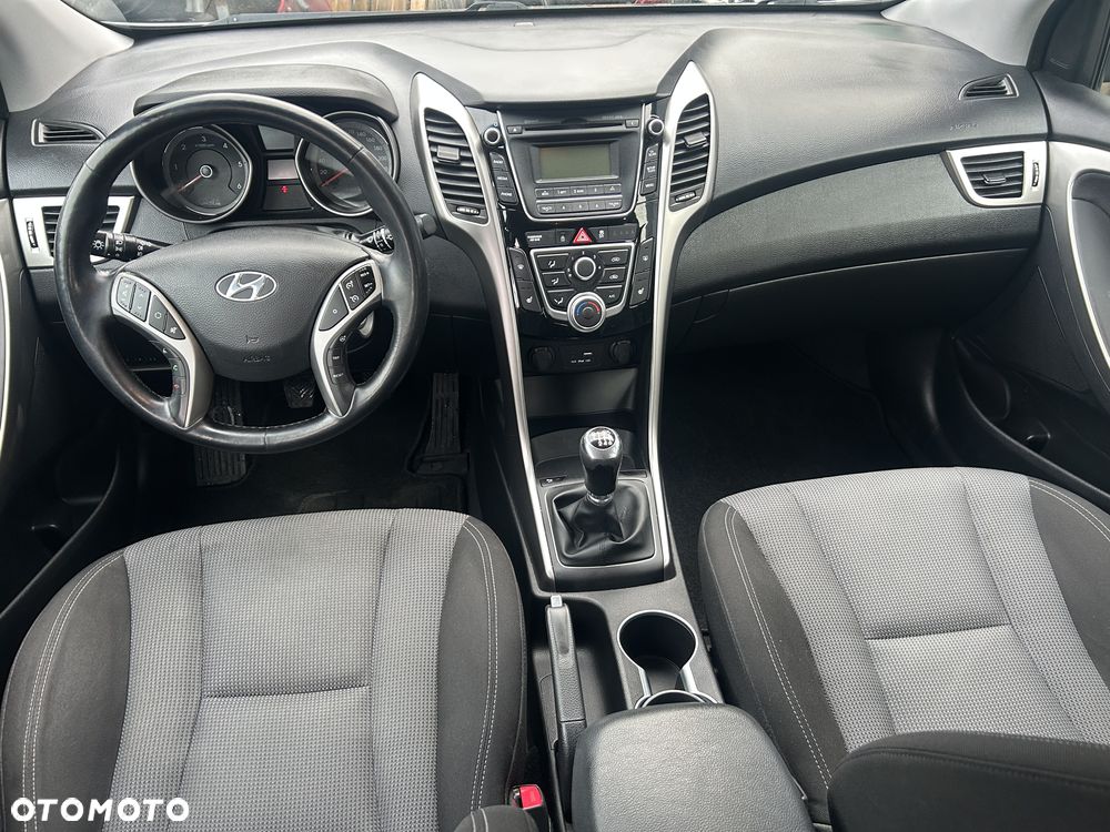 Hyundai i30 1.6 CRDI Style - 24