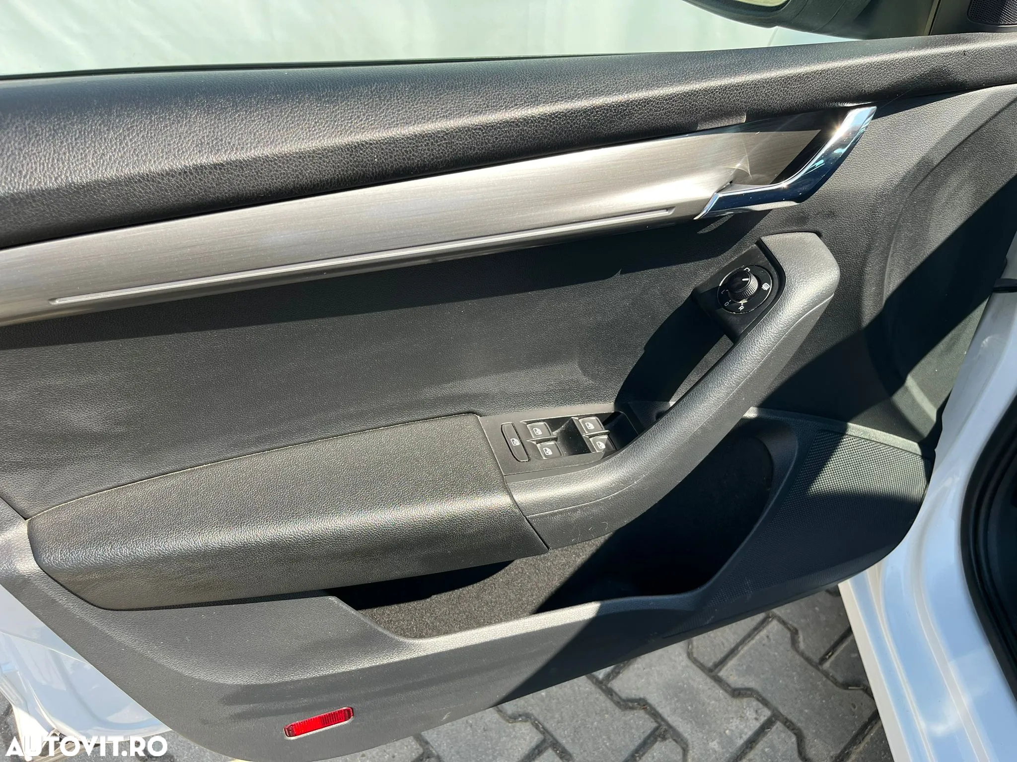 Skoda Octavia 2.0 TDI DSG Style - 9