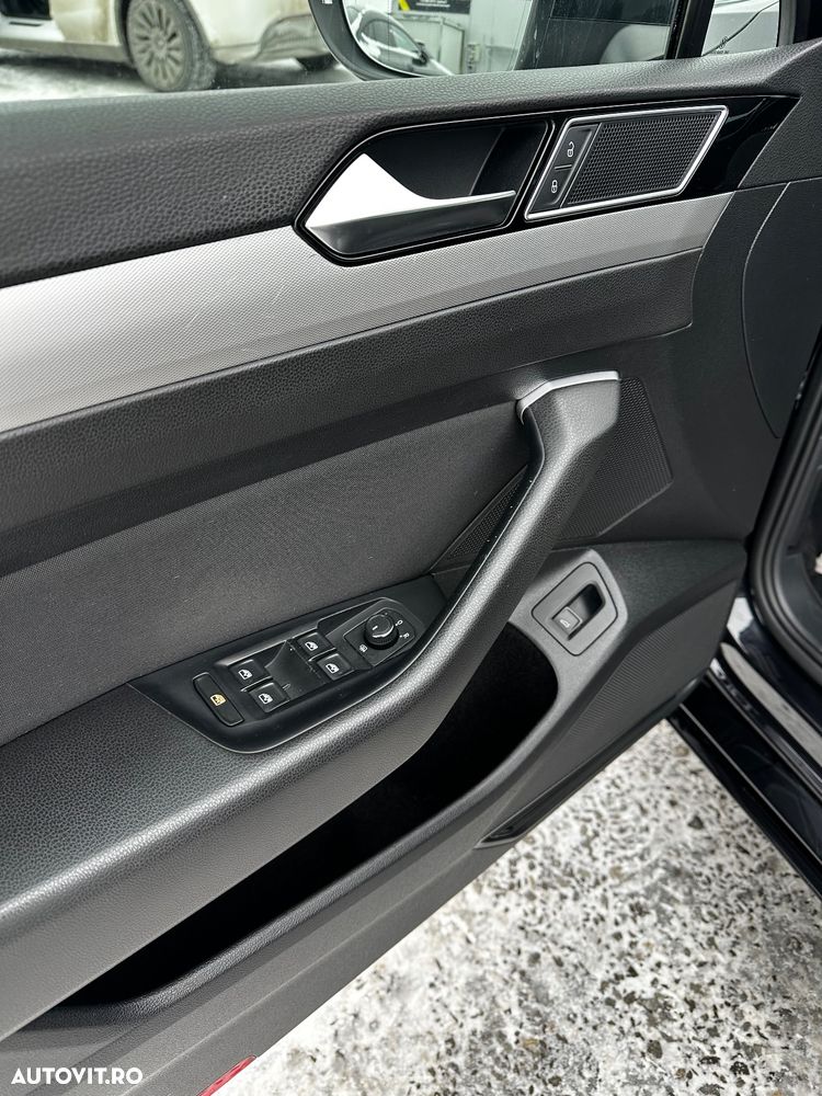 Volkswagen Passat 2.0 TDI DSG (BlueMotion Technology) Comfortline - 11