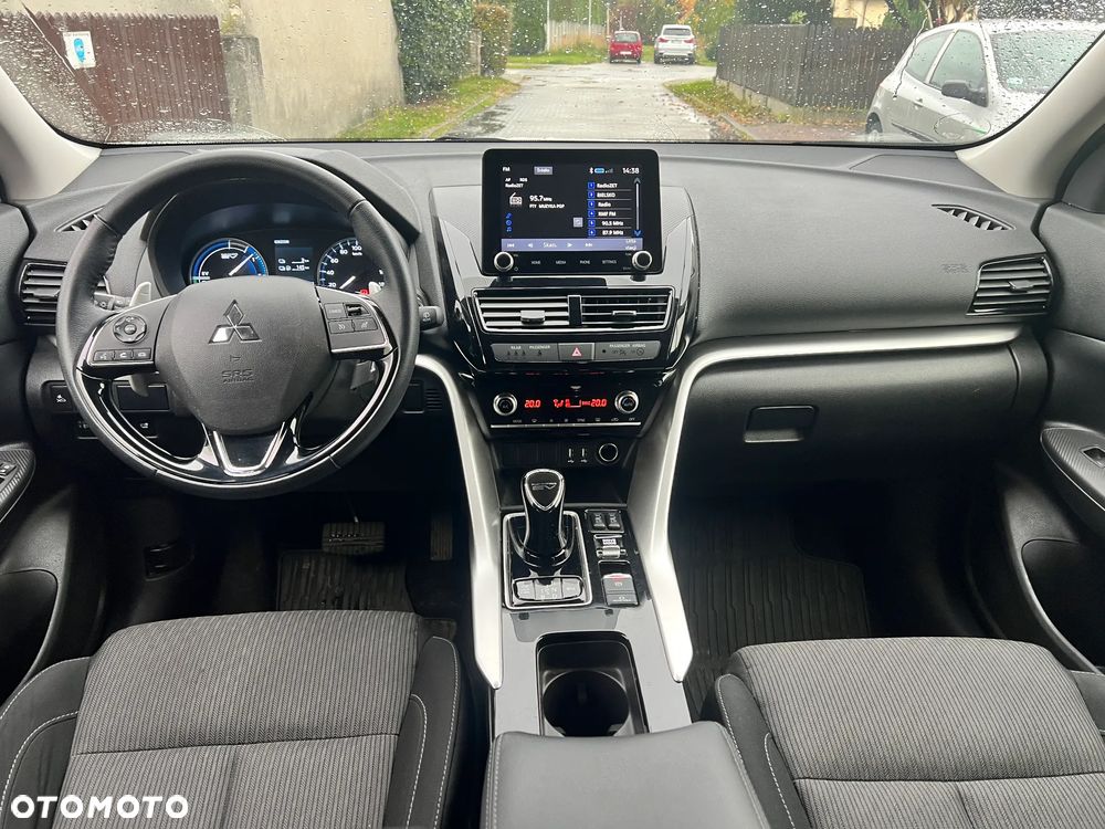 Mitsubishi Eclipse Cross Plug-In Hybrid 4WD Plus Select - 8