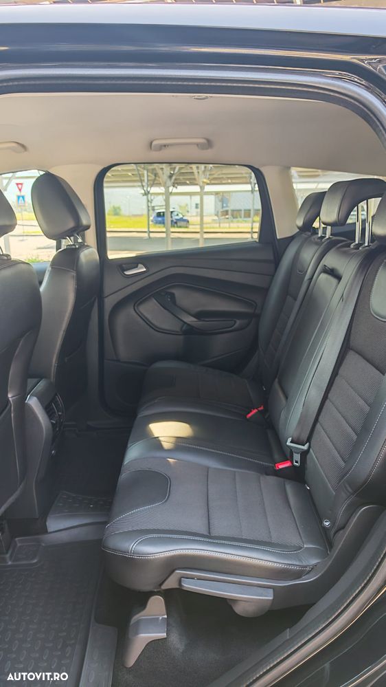 Ford Kuga 2.0 TDCi Powershift 4WD Titanium - 16