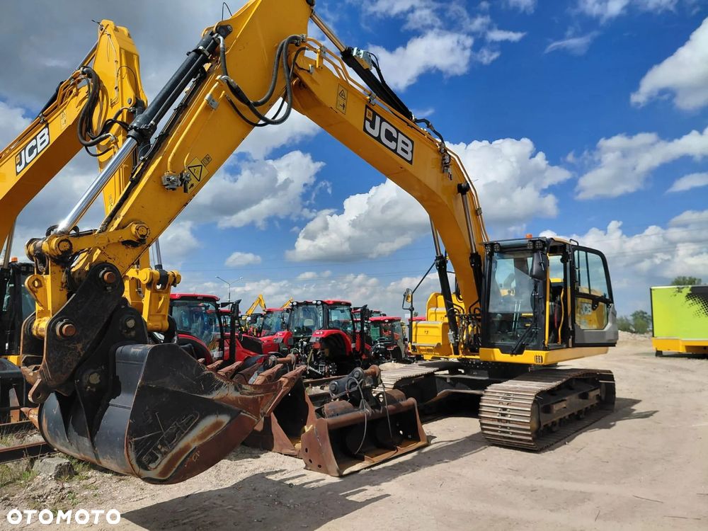 JCB 220X - 3