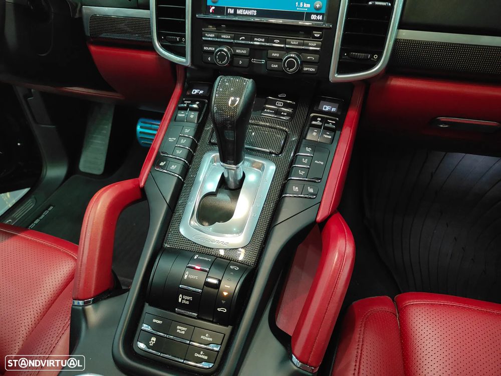 Porsche Cayenne S E-Hybrid Platinum Edition - 17