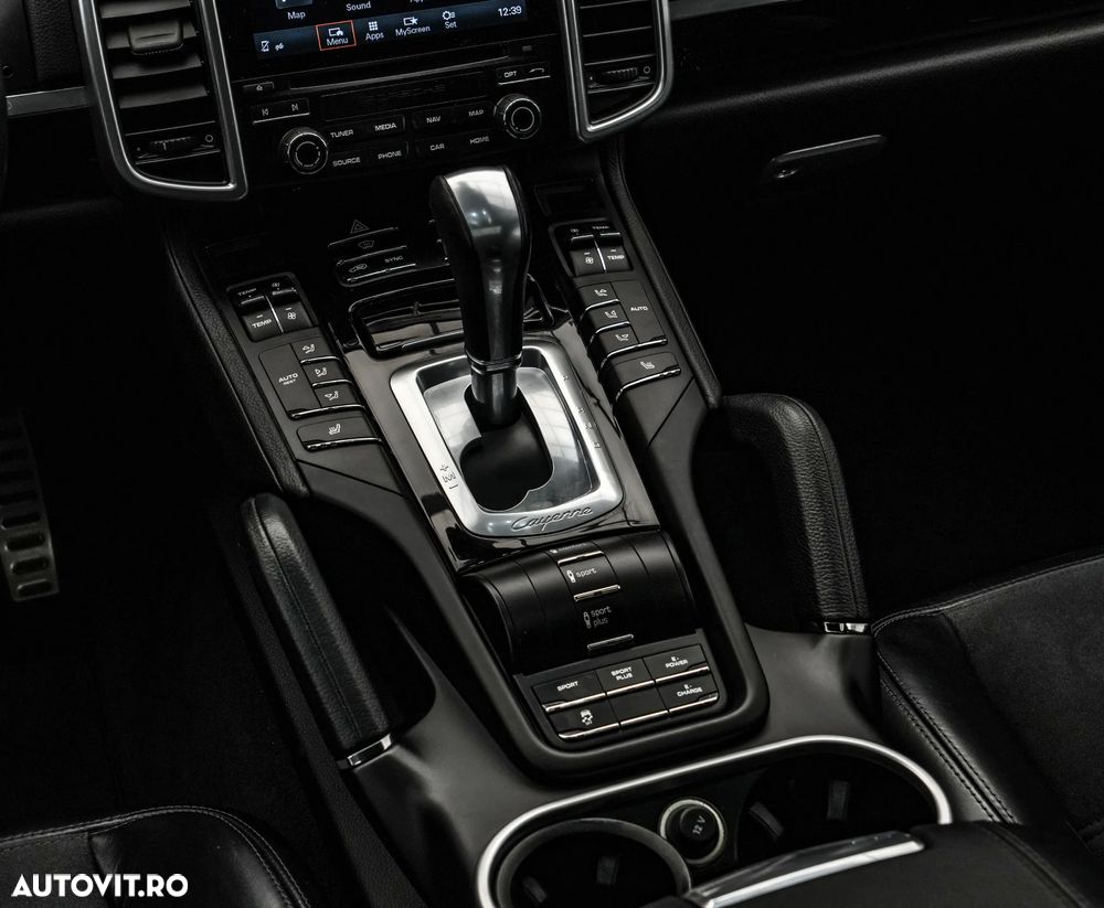 Porsche Cayenne - 20
