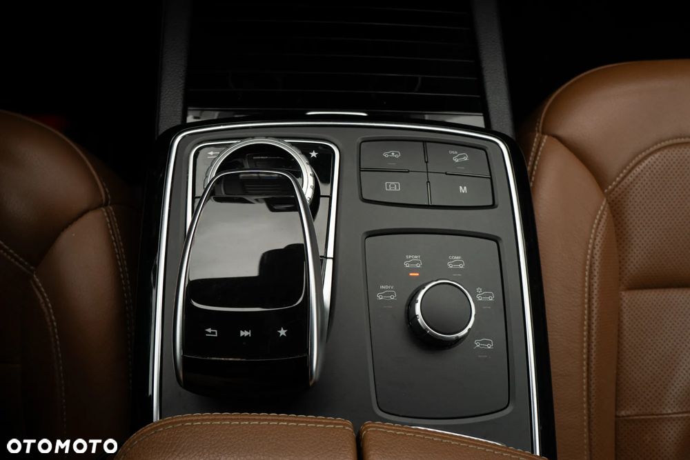 Mercedes-Benz GLE 350 d 4-Matic - 25