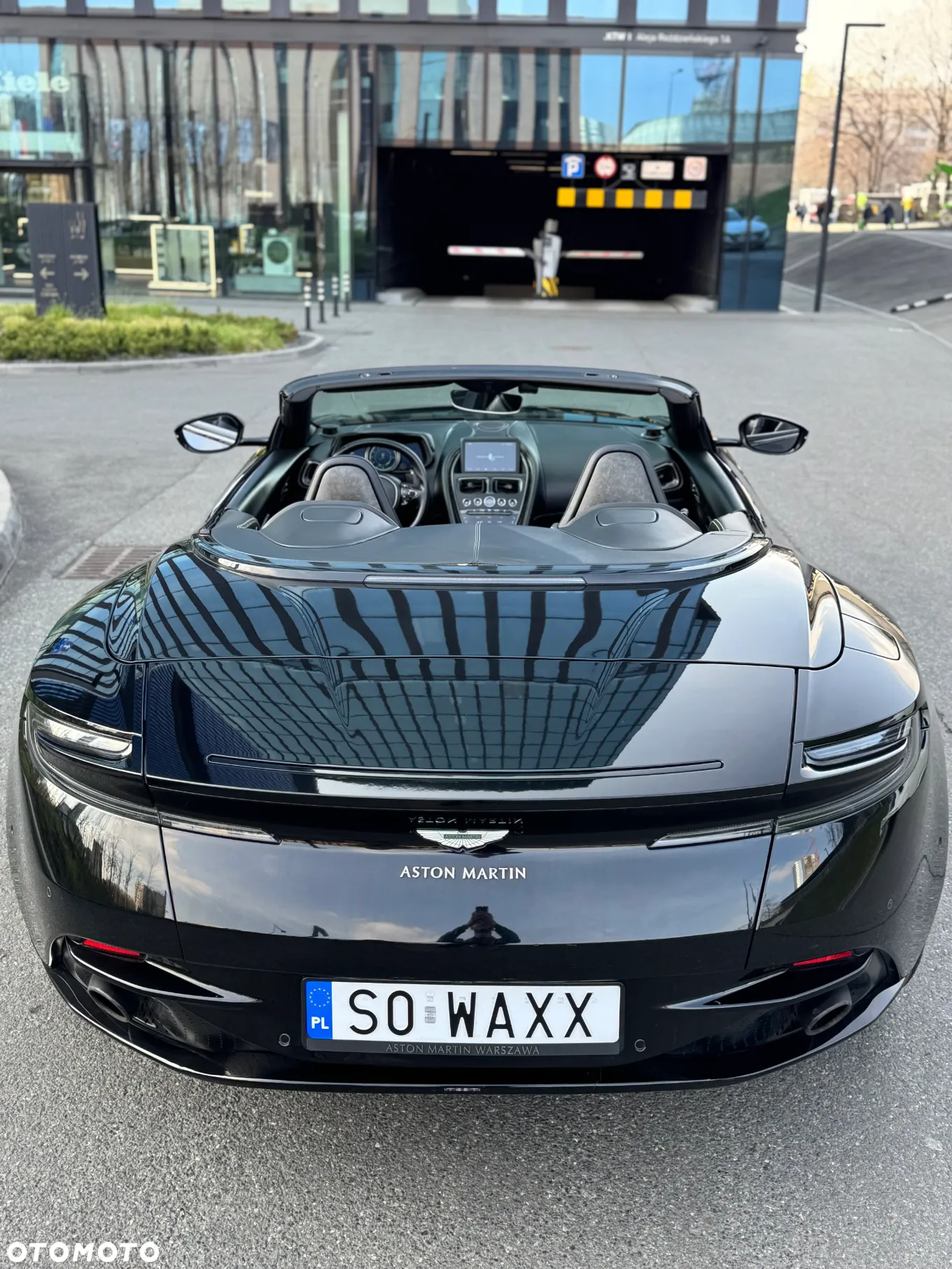 Aston Martin DB11 - 18