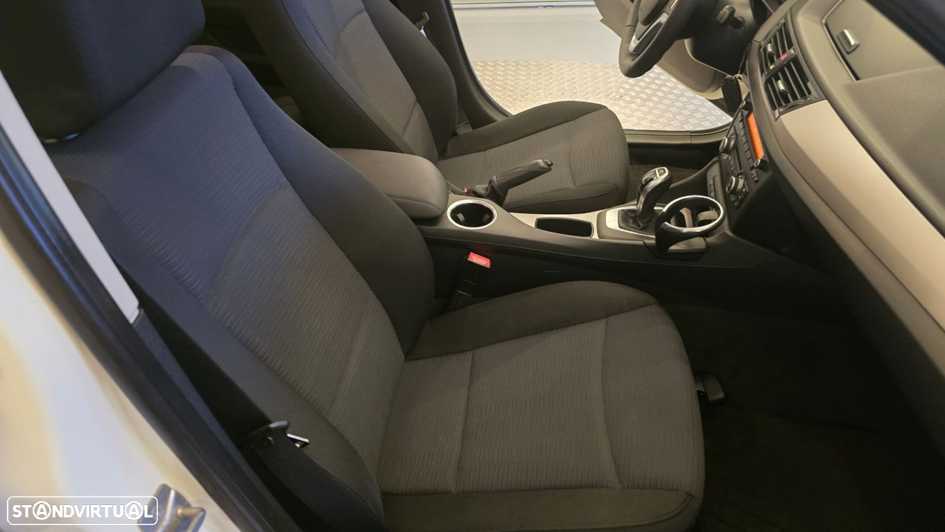 BMW X1 18 d sDrive Auto - 46