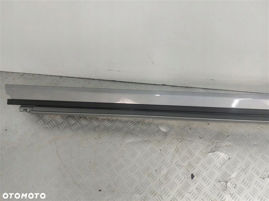 Listwa progowa ZEWNĘTRZNA lewa Ford Kuga MK3 SOLAR SILVER 2020- - 5