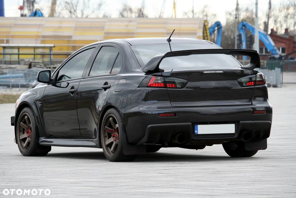 Mitsubishi Lancer Evolution - 8