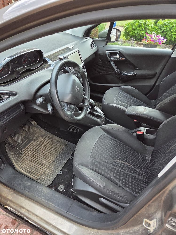 Peugeot 208 1.2 PureTech Active - 7