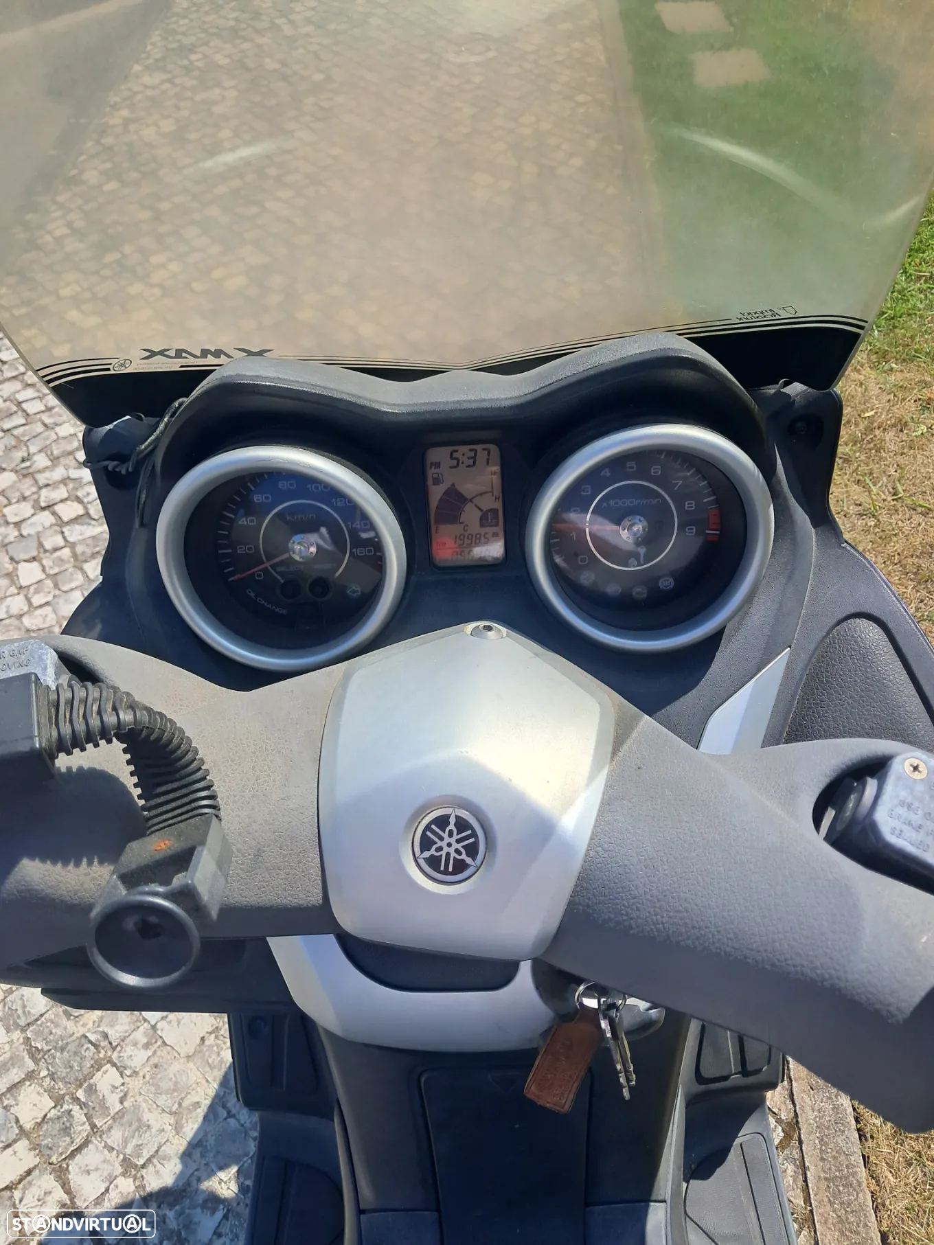 Yamaha X-Max YP 250 R - 8