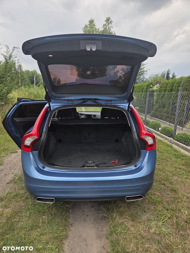 Volvo V60 D4 Geartronic Summum - 6
