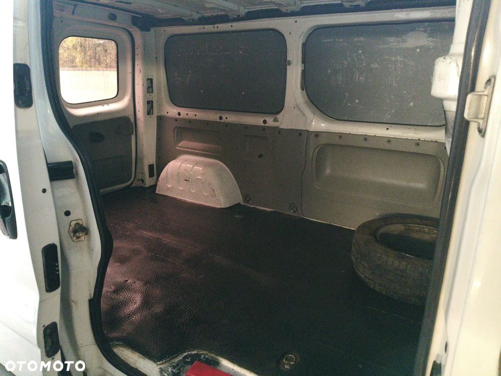 Renault Trafic - 13