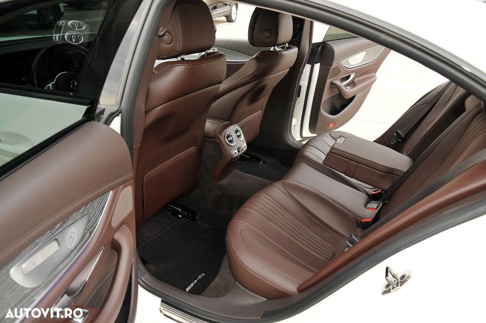Mercedes-Benz CLS 400 d 4MATIC 9G-TRONIC AMG Line - 12