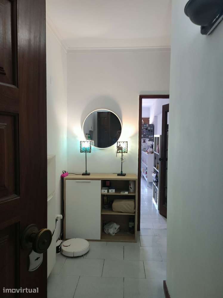 Apartamento T2 em Alhandra com lugar de garagem e arrecadação - Grande imagem: 3/32