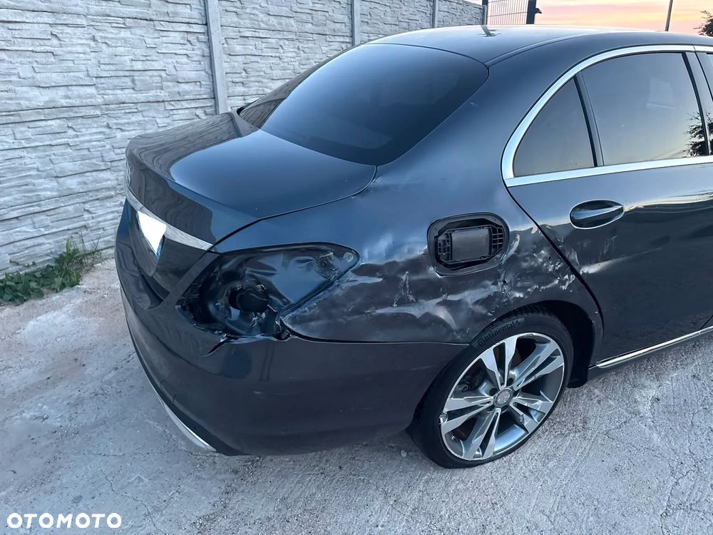 Mercedes-Benz Klasa C 220 (BlueTEC) d 7G-TRONIC Exclusive - 27