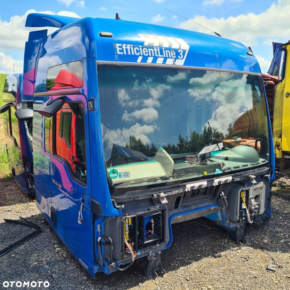 Kabiny pojazdów MAN różne modele i kolory - 5