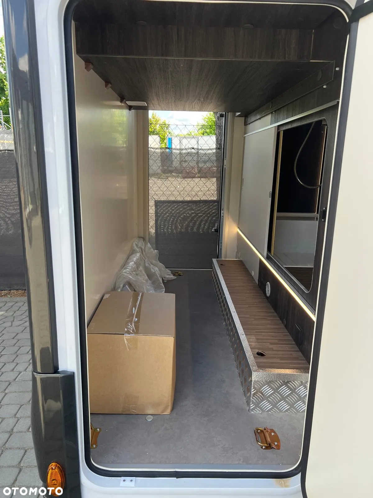 Mobilvetta Kea Kompakt 55 - Długość 6,36m  140 KM automat waga: 2650kg - 26