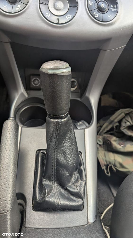 Toyota RAV4 - 15