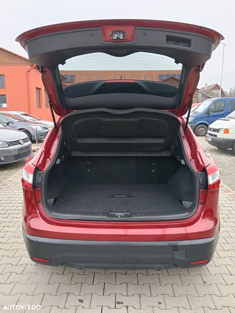 Nissan Qashqai 1.2 DIG-T ACENTA - 11