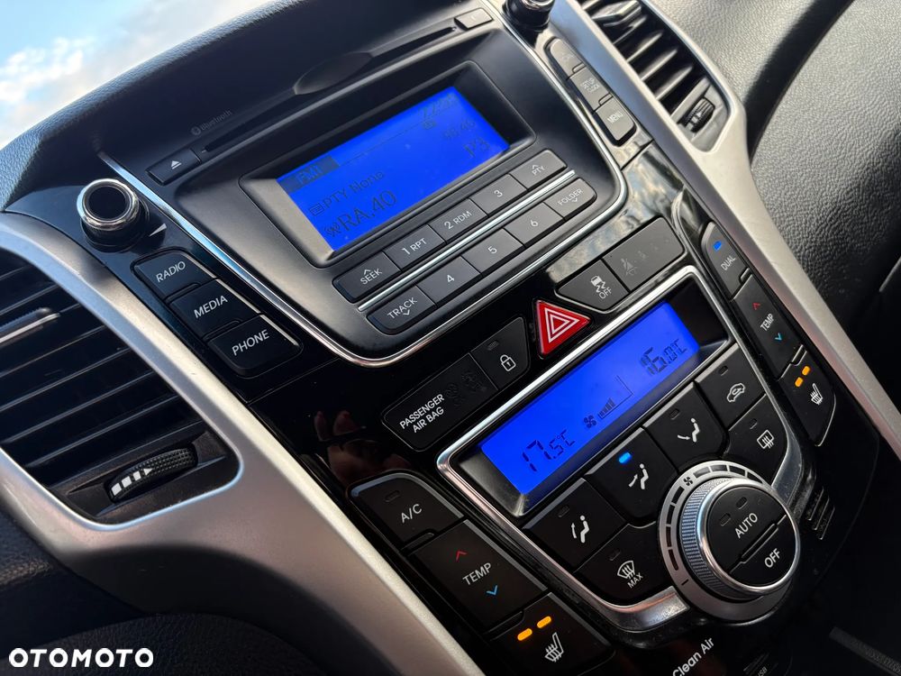 Hyundai i30 - 23
