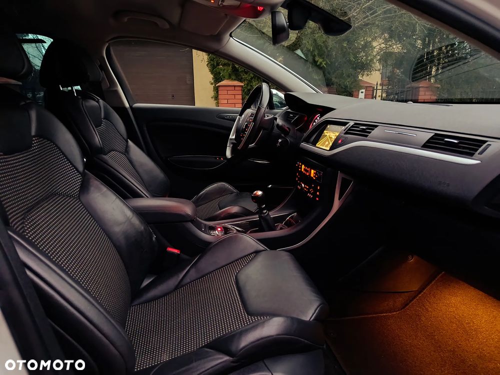 Citroën C5 HDi 165 FAP CrossTourer - 12