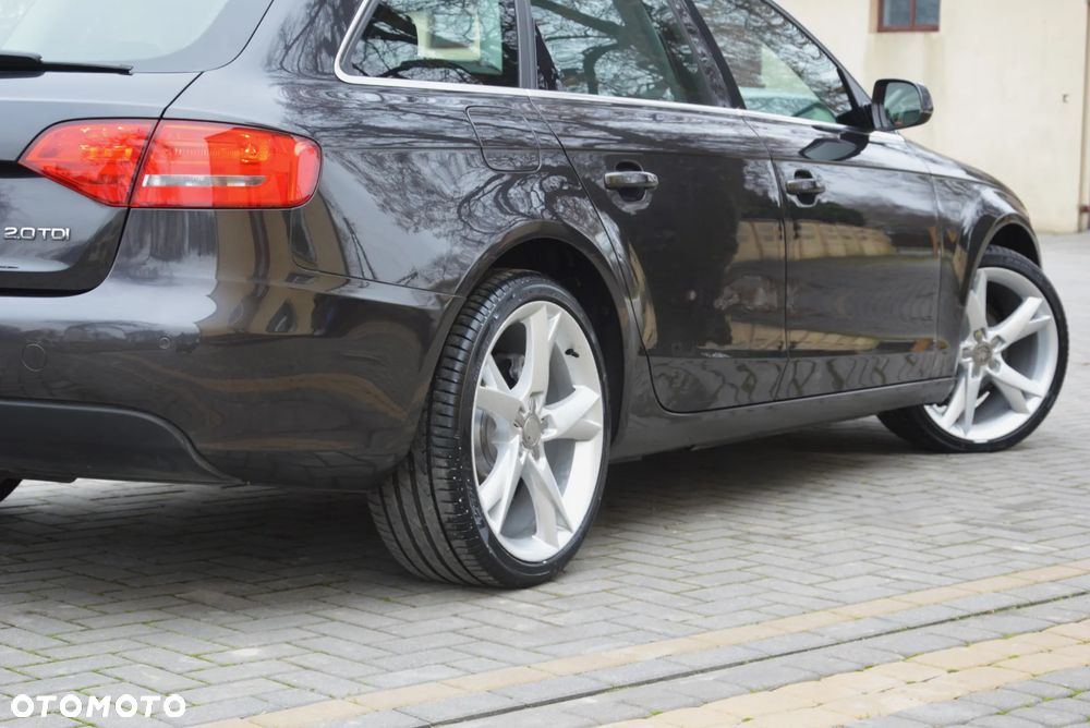 Audi A4 Avant - 10