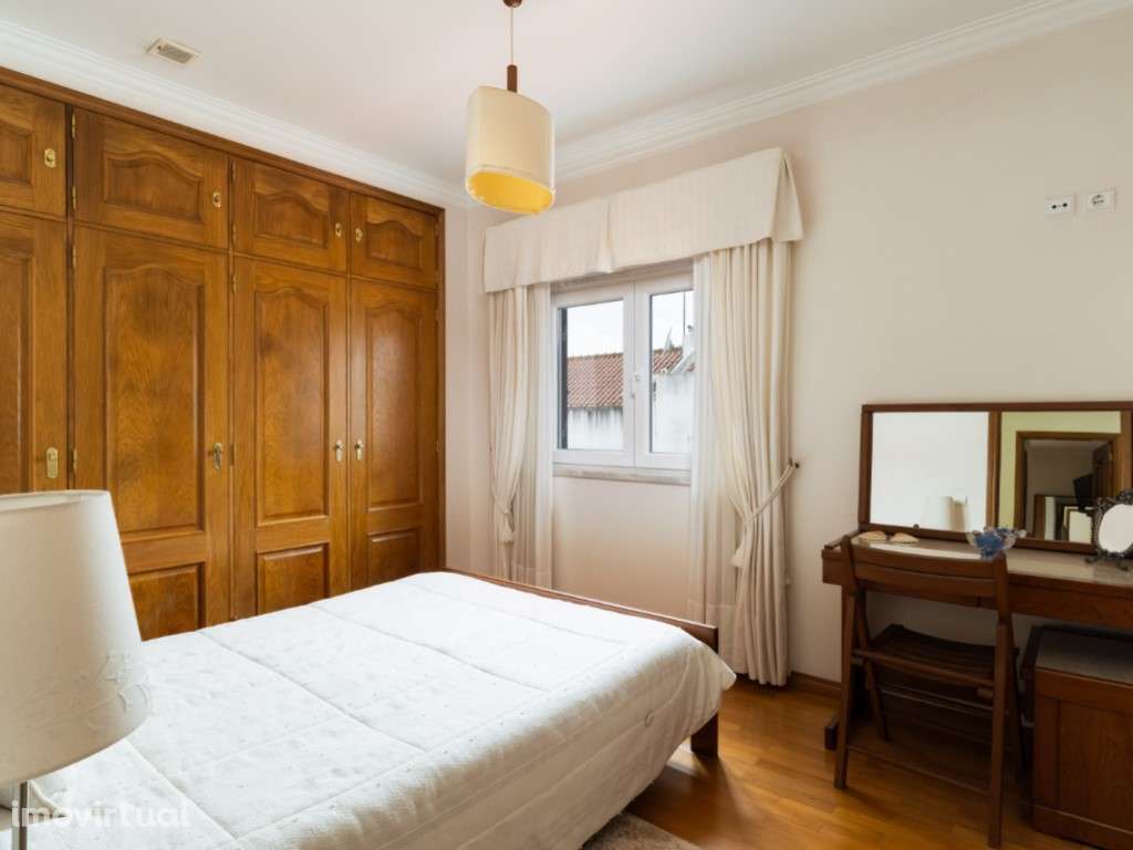 Moradia T4+1 localizada no bairro do 'Casal Novo'. - Grande imagem: 5/38