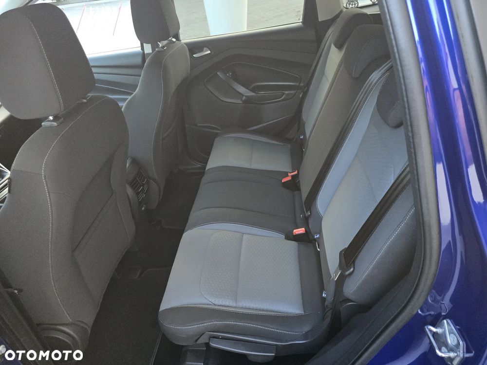 Ford Kuga 1.5 EcoBoost 2x4 Titanium - 13