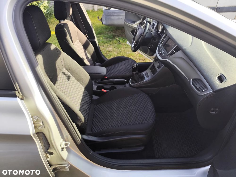 Opel Astra - 13