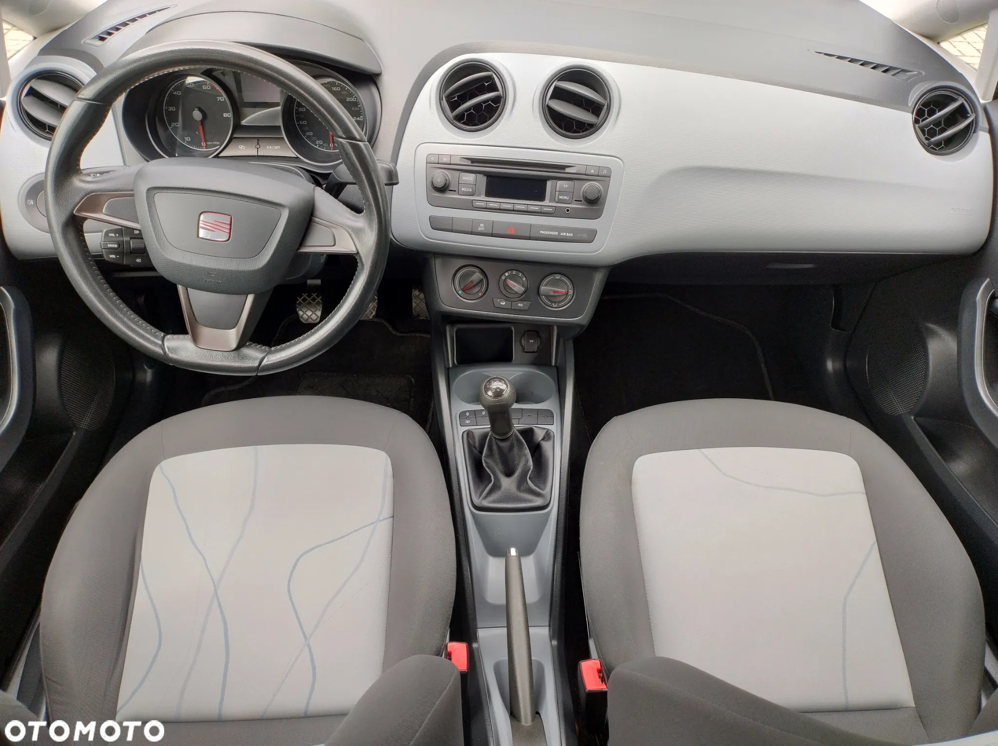 Seat Ibiza 1.4 16V Reference - 28
