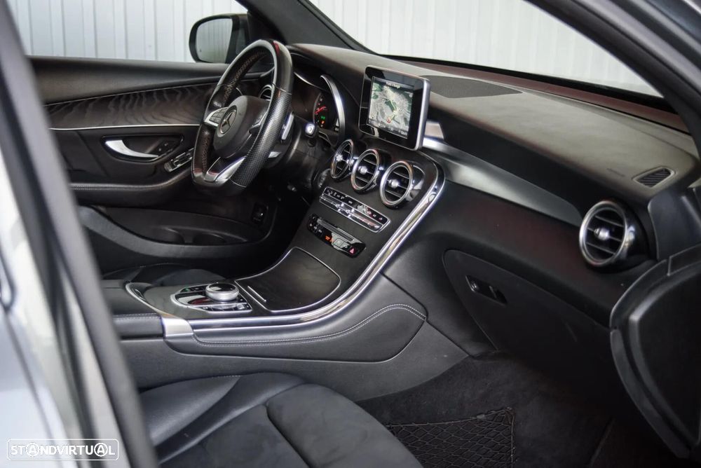 Mercedes-Benz GLC 250 d Coupé AMG Line 4-Matic - 55