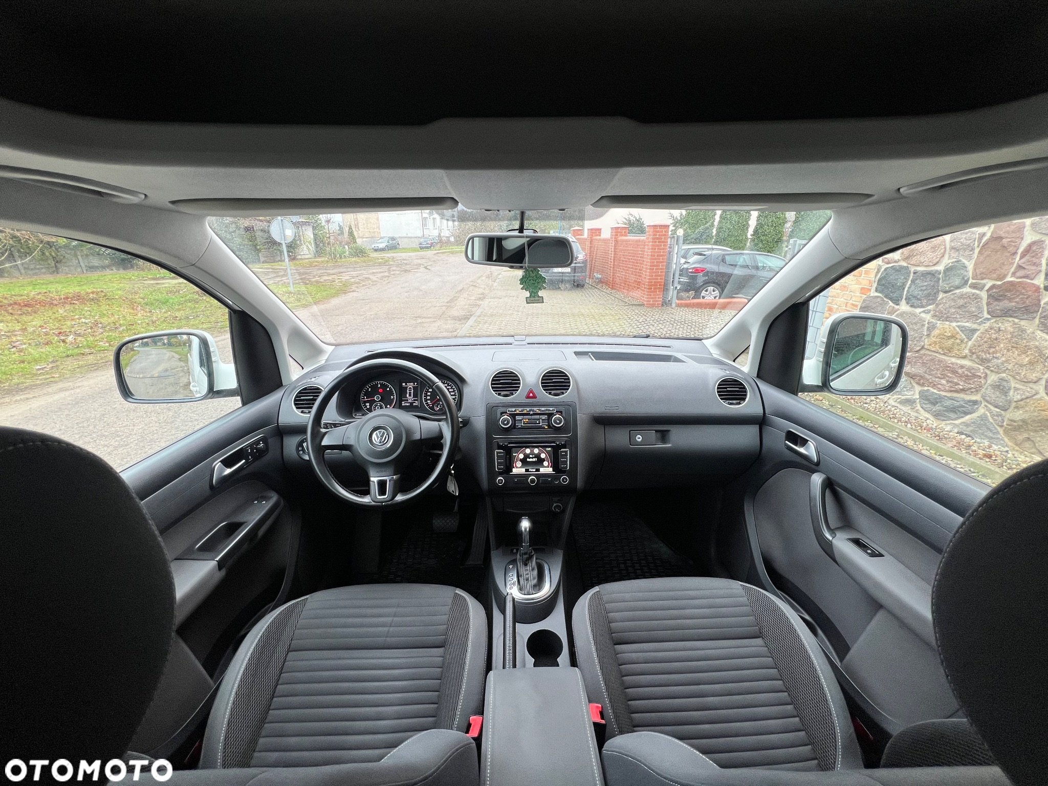 Volkswagen Caddy 2.0 TDI Trendline DSG - 10