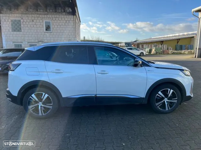 Peugeot 3008 1.6 Hybrid4 GT e-EAT8 - 2