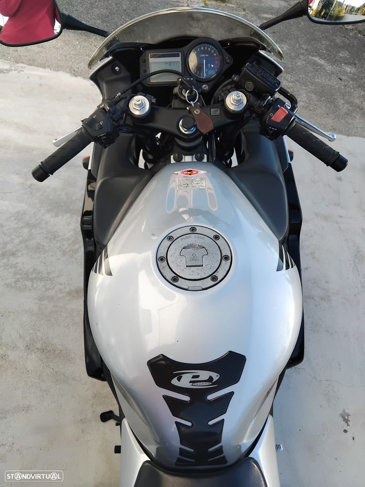 Honda CBR - 6