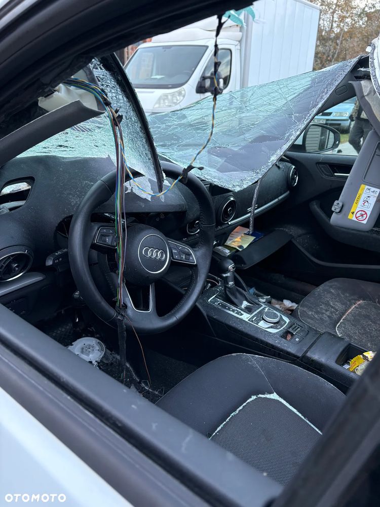 Audi A3 Sportback 1.0 TFSI S tronic - 8