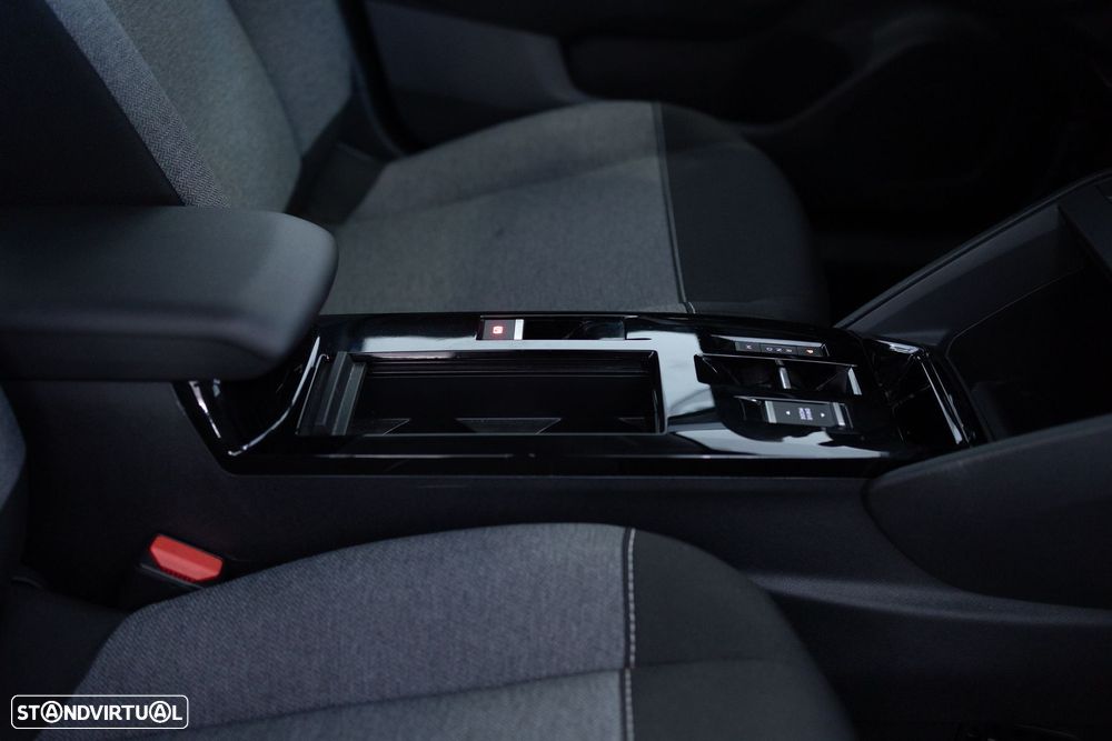 Citroën C4 X 1.2 Hybrid Max e-DSC6 - 34