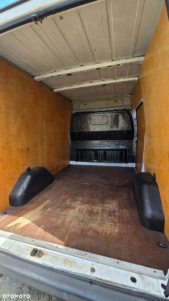 Ford Transit - 18
