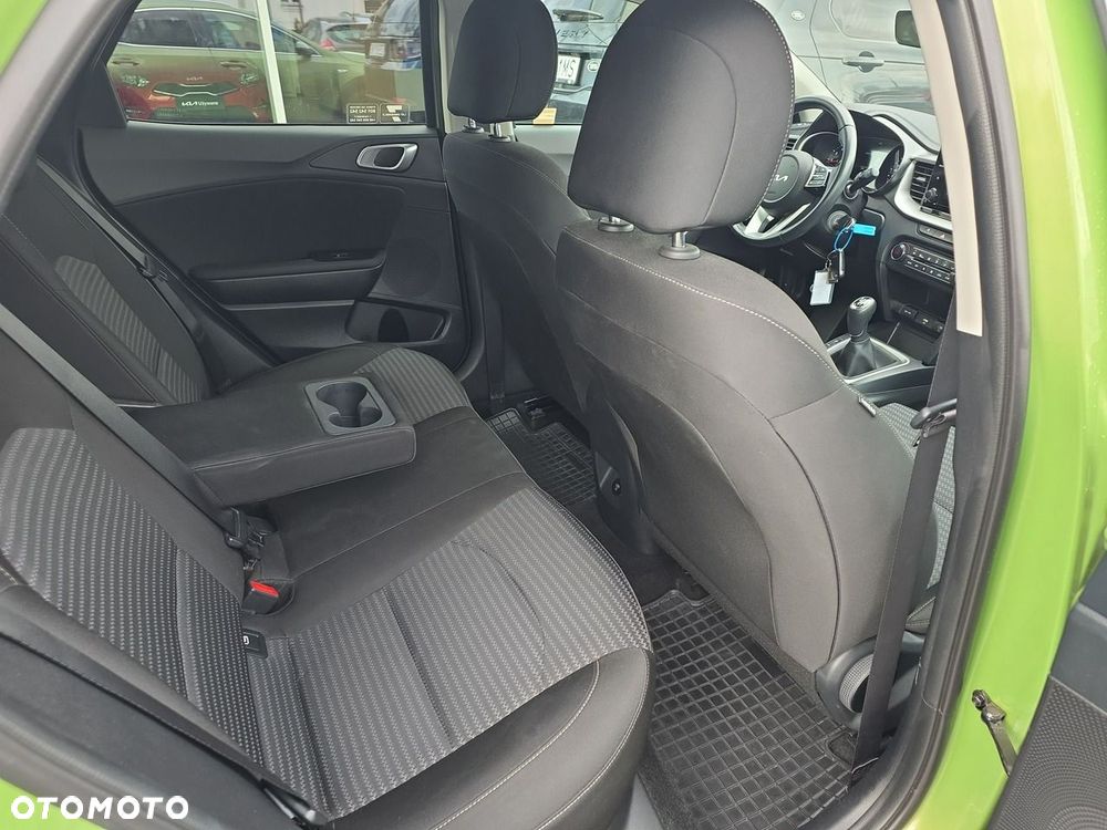 Kia XCeed 1.5 T-GDI M - 15