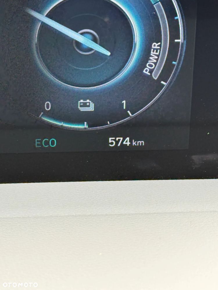 Hyundai Staria 1.6 T-GDI HEV Luxury - 11