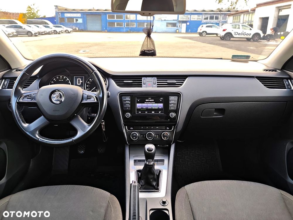 Skoda Octavia 2.0 TDI Style - 6