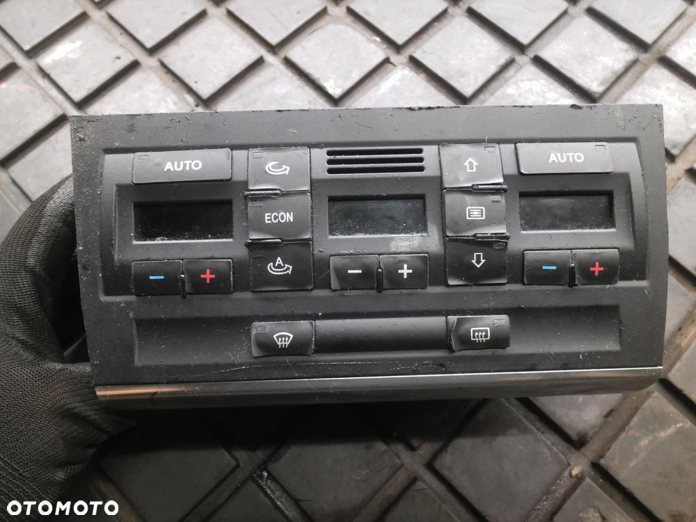 PANEL KLIMATYZACJI AUDI A4 B6 8E0820043AA - 1