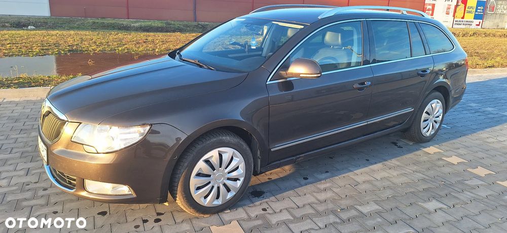 Skoda Superb 2.0 TDI Elegance DSG - 1