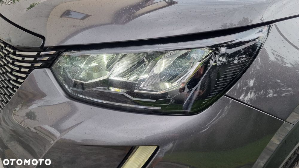 Peugeot 2008 BlueHDi 130 EAT8 Allure Pack - 26