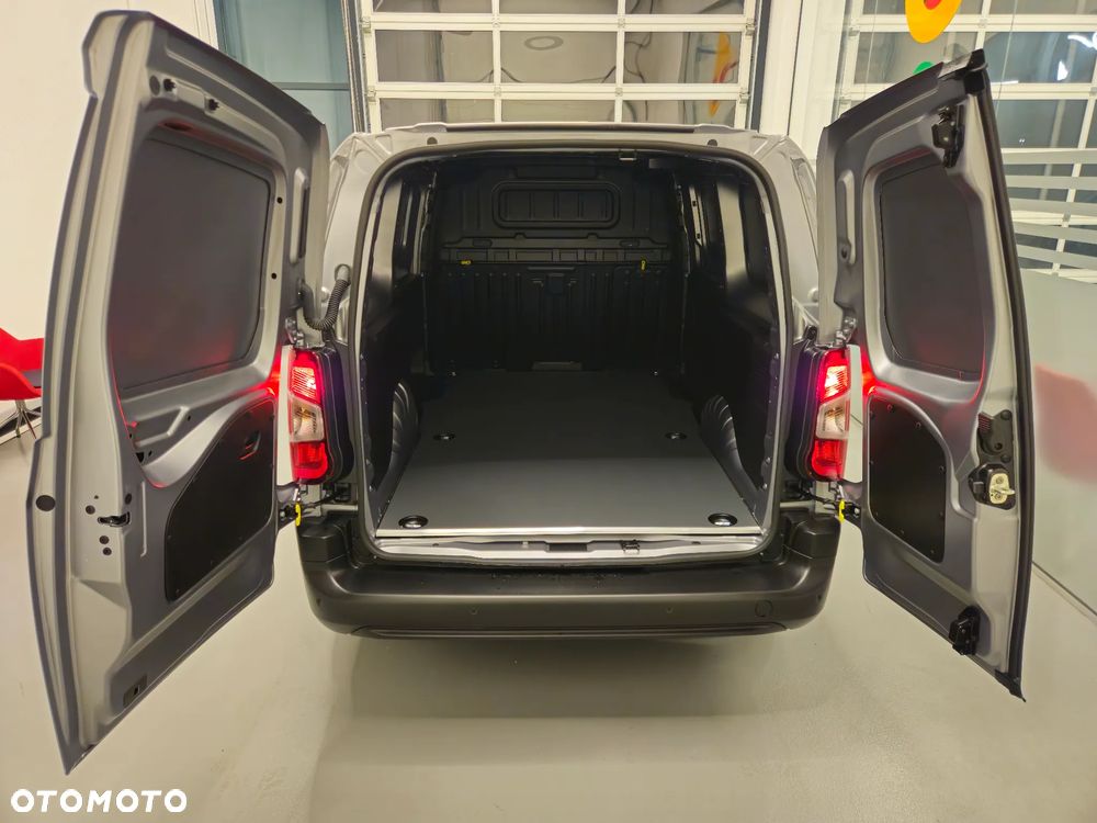 Toyota Proace City - 7