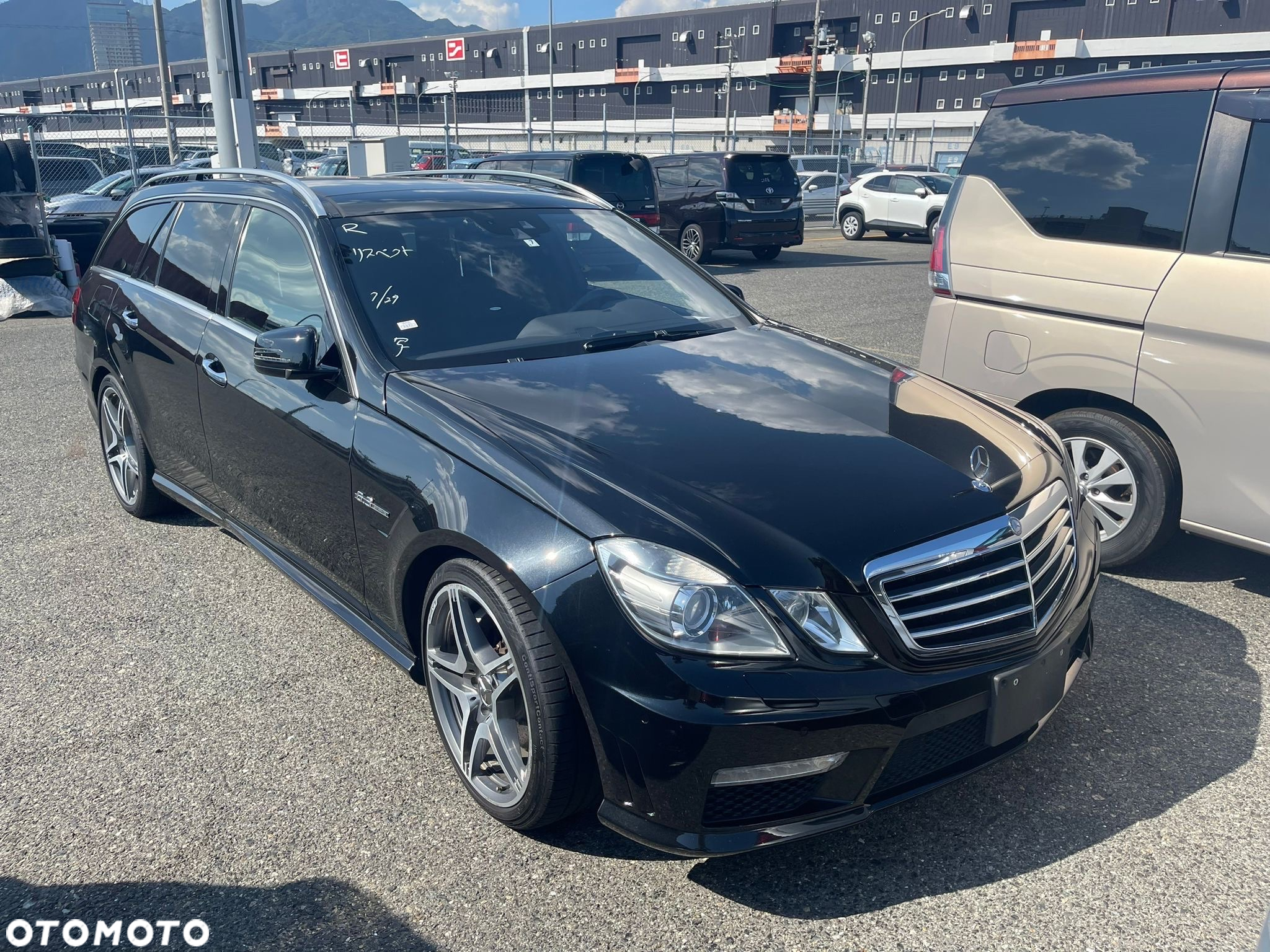 Mercedes-Benz Klasa E 63 AMG T AMG Speedshift 7G-MCT - 2