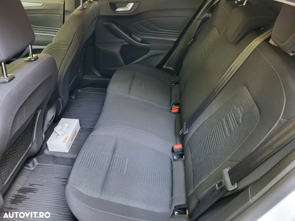 Ford Focus 1.0 EcoBoost Active Business - 15