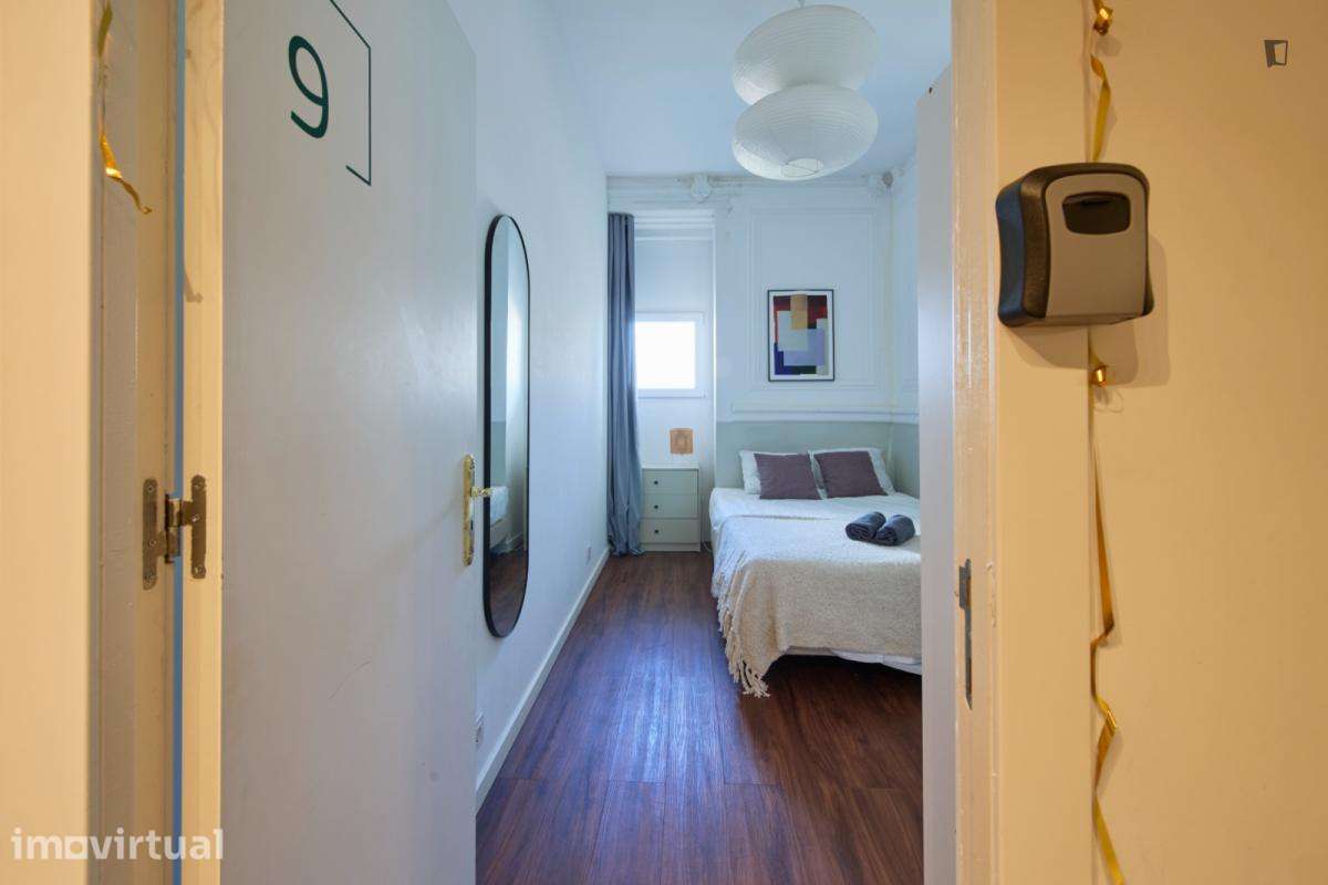 Quarto - localizado em Marquês de Pombal Lisbon - Grande imagem: 2/60
