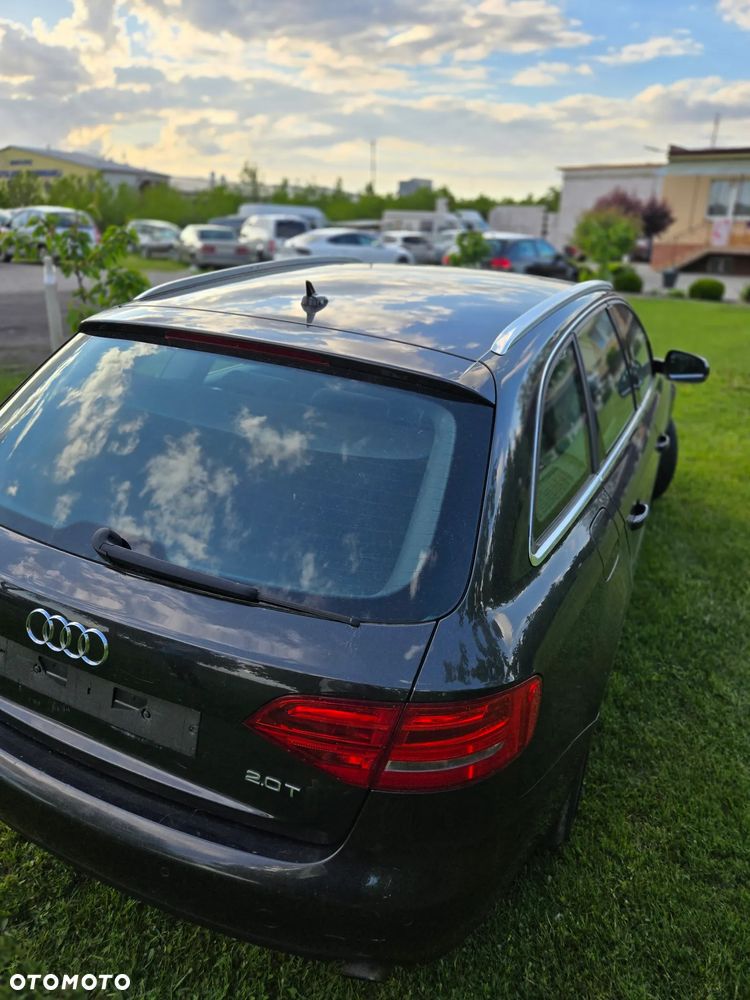 Audi A4 Avant - 6